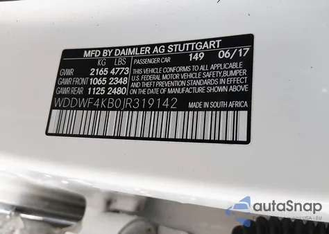 2018 Mercedes-Benz C 300 4Matic z USA, uszkodzony, nr VIN WDDWF4KB0JR319142